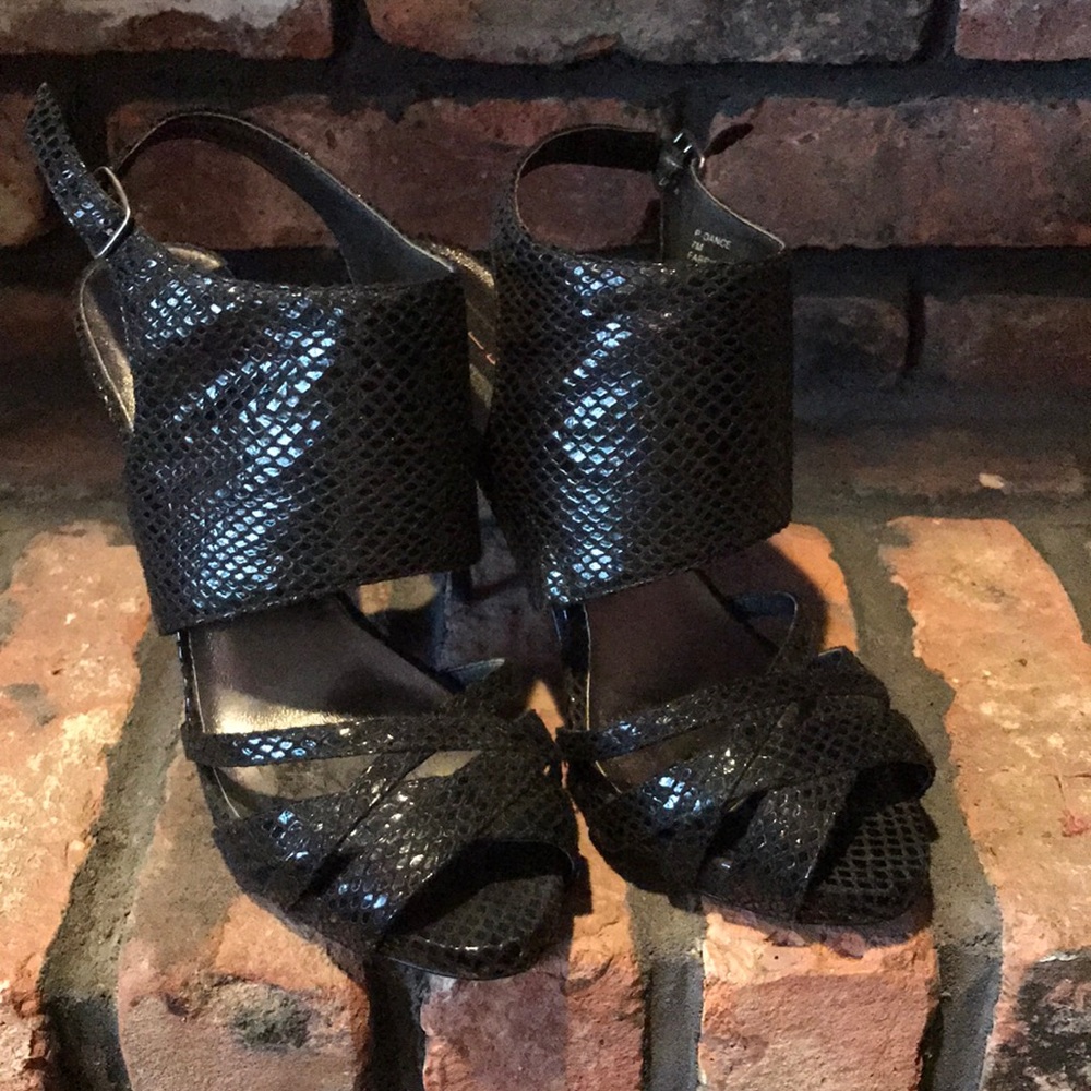 Steven snakeskin print ankle cuff sandals